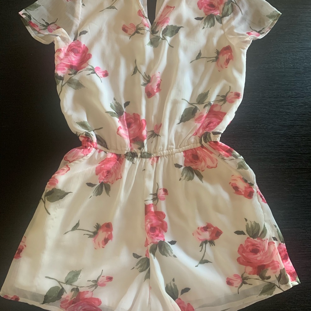 Abercrombie floral romper